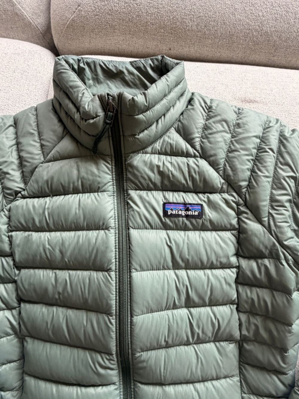 Patagonia Women's Sage Green down sweater jacket - Picture 3 of 4